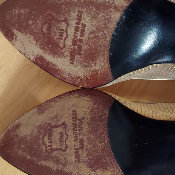 Stuart Weitzman Soft Gold Mesh and Rhinestone Detailed Pumps Size 5.5 - Picture 15 of 16